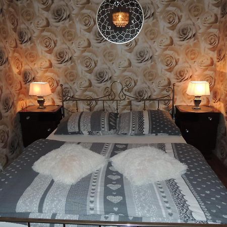 Apartament Michelle Apartment ชเตชชิน ภายนอก รูปภาพ