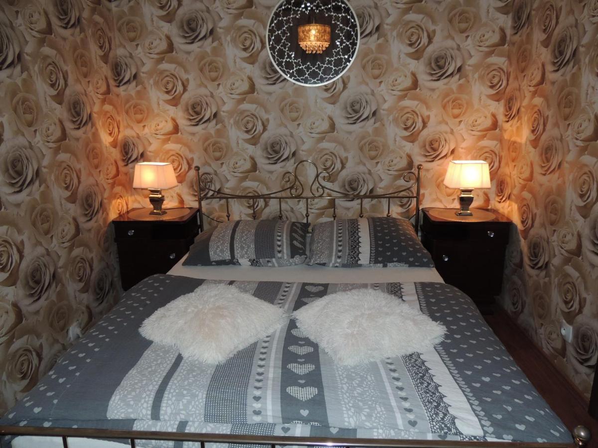 Apartament Michelle Apartment ชเตชชิน ภายนอก รูปภาพ