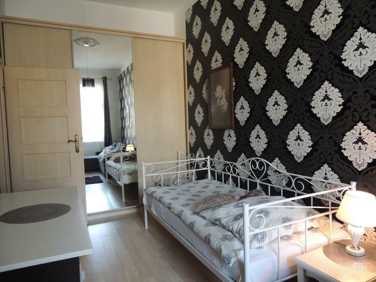 Apartament Michelle Apartment ชเตชชิน ภายนอก รูปภาพ
